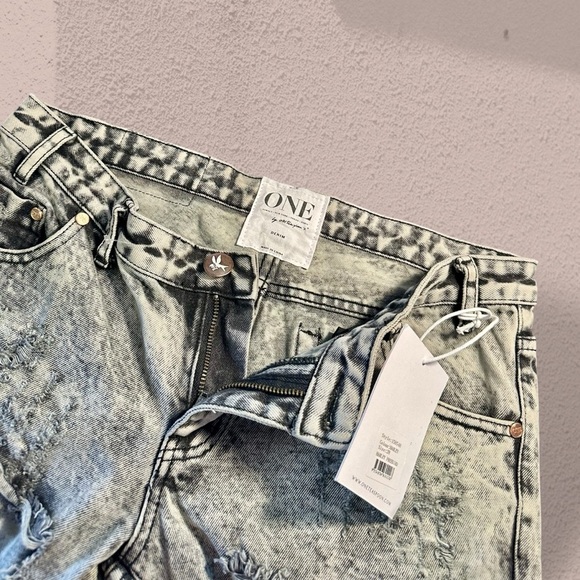 NWT ONE by One Teaspoon ‘Trashed Free Birds’ Jeans in “Harley” Gray Wash Size 28 - Picture 5 of 16